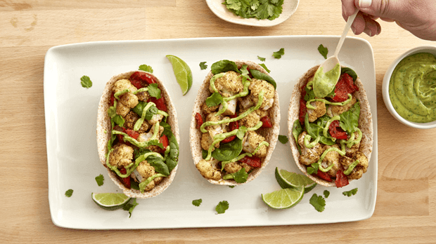 Vegane Vollkorn-Tacos mit gebratenem Blumenkohl